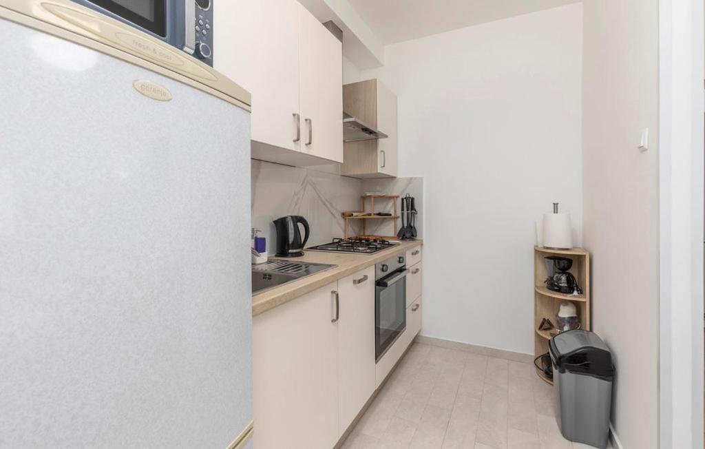 Apartman Nora Mucici エクステリア 写真